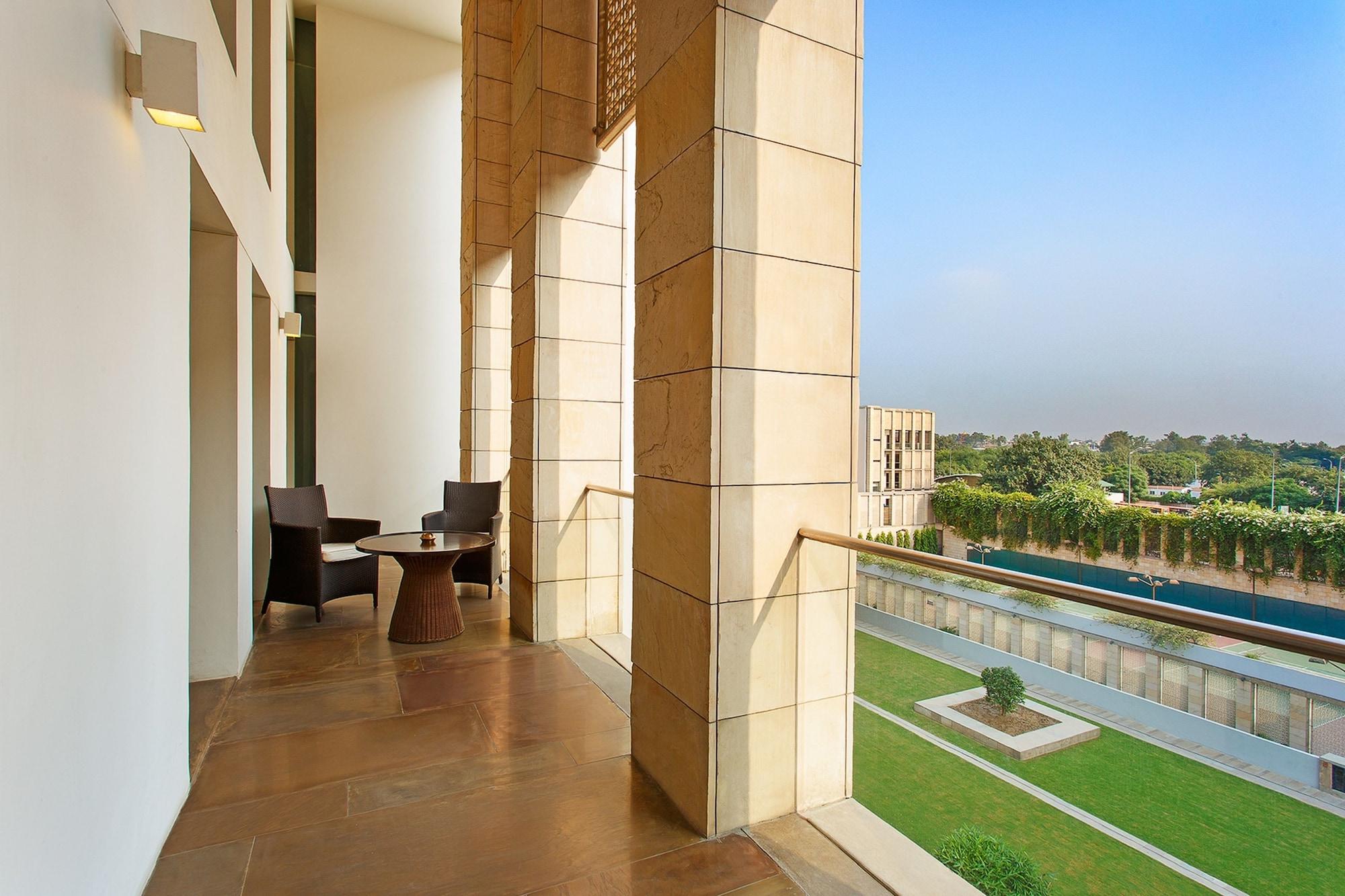 The Lodhi - A Member Of The Leading Hotels Of The World Nueva Delhi Exterior foto